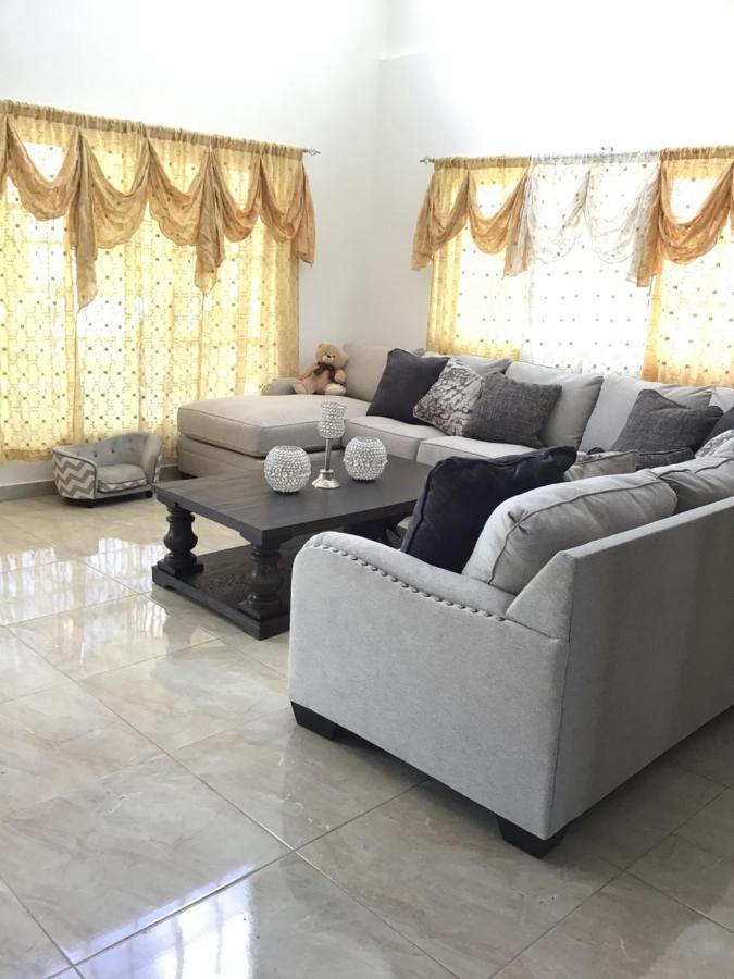 Villa Nilsa Бани Экстерьер фото